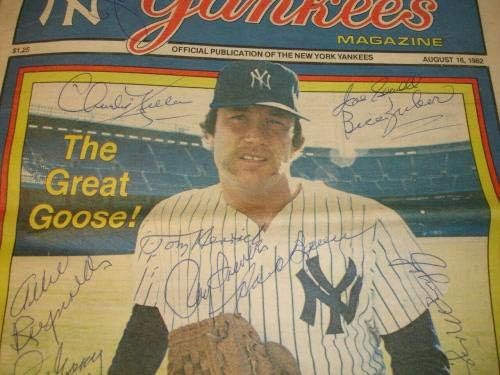 16 Ağustos 1982 Yankees Dergisi 24 Yankees HOFers & Stars İmzalı MLB Dergisi tarafından İmzalanan Gazete